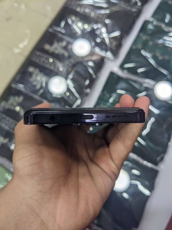 infinix note 30 8/256 10/10 condition 7
