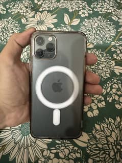 Iphone 11 pro factory unlock