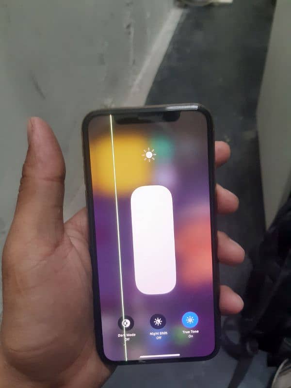 iphone xs line in display 2