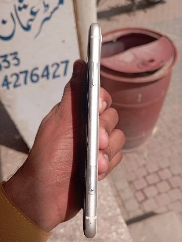 iPhone xr non pta factory unlock 5