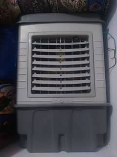 mini solar cooler