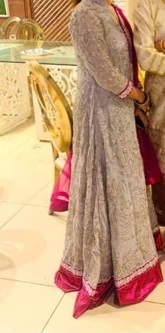 beautiful grey or purple maxi with totally nug works