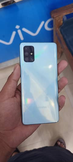 Samsung A71