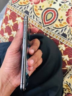IPHONE XS JV 64gb 77 battery health
