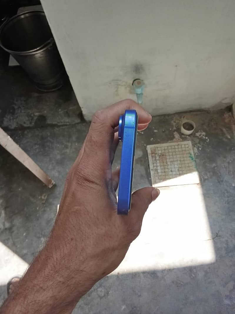 iphone xr cOnverted intO 16 simple 128gB nOn pta. 7