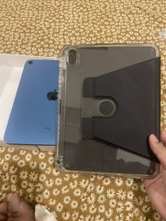 Ipad 10 gen brand new complete box in warrenty