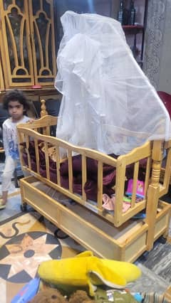 baby jhula with one draw and mosquito net