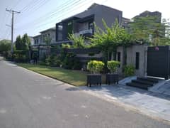 5 Marla Residential Plot Facing Park for Sale in A1 Block, Central Park Housing Scheme, Lahore