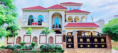 Beautiful 1 Kanal Double Story House for Sale in D Block, OPF Housing Scheme Lahore