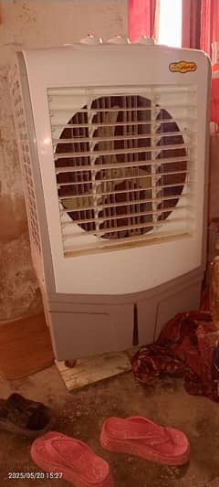 Homax AC DC air cooler