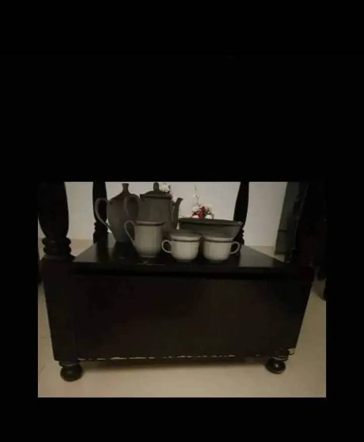 6 seater dining table 1