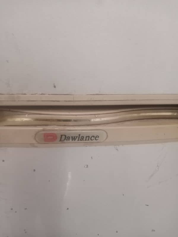 Dawlance large size frigde in orignl condition 2