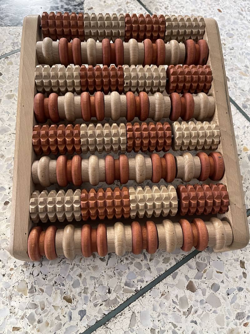 wooden foot massager 4