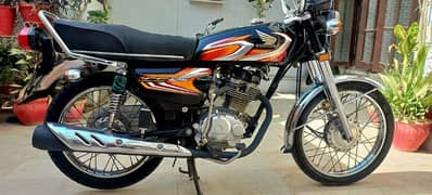 HONDA 125. BLACK 2021. GENUINE CONDITION 100%