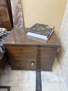 Only 2 months used bed and side tables