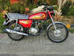 Honda 125 motorcycle 22 model
