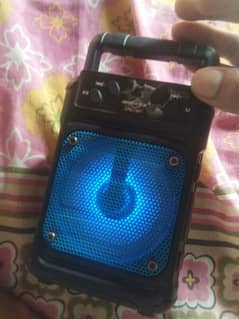 Bluetooth speaker ok candition 3k