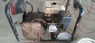 Honda Generator – Dual Fuel (Petrol & Gas) – Good Condition!