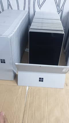 Surface Pro6 1796 i5 8th Generation/ Pro6 1796 i5 8th Generation