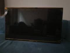 Changhong Ruba LED 32 inches and Mi Box