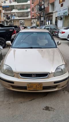 Honda Civic automatic . 03052567810