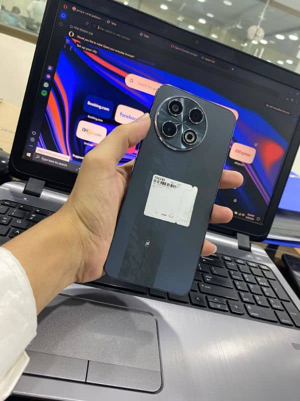 Tecno spark 30 pro with box 3 month use all okay 0