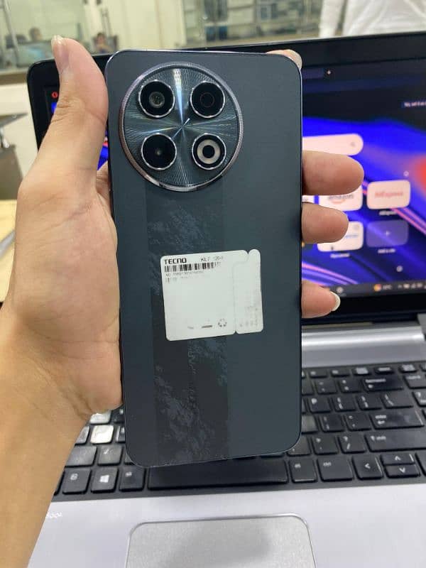 Tecno spark 30 pro with box 3 month use all okay 2