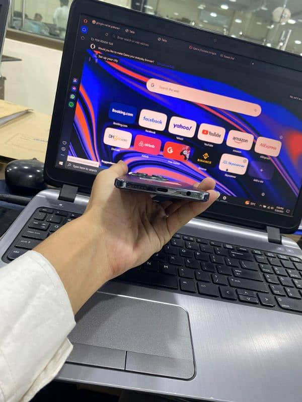 Tecno spark 30 pro with box 3 month use all okay 10