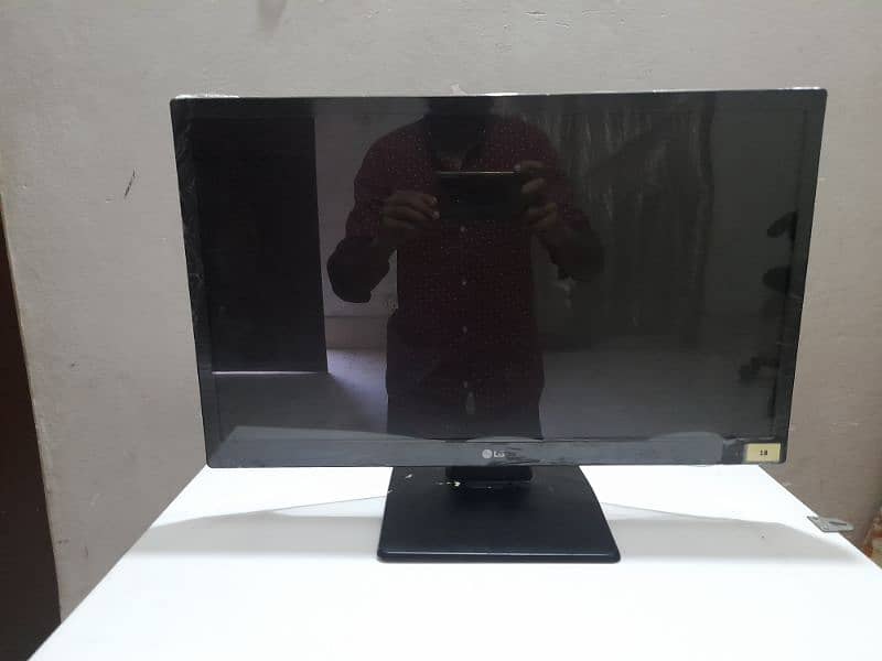 22inch wide led monitor | 24inch wide led monitor | pc monitors 0