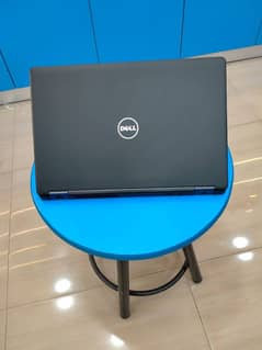 Dell precision 3520 (Core i7 6th)
