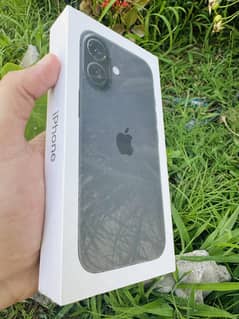 iphone 16 box packed