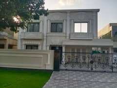LUXURIOUS HOUSE 1 KANAL AVAILABLE FOR SALE IN DHA PHASE 5 LAHORE