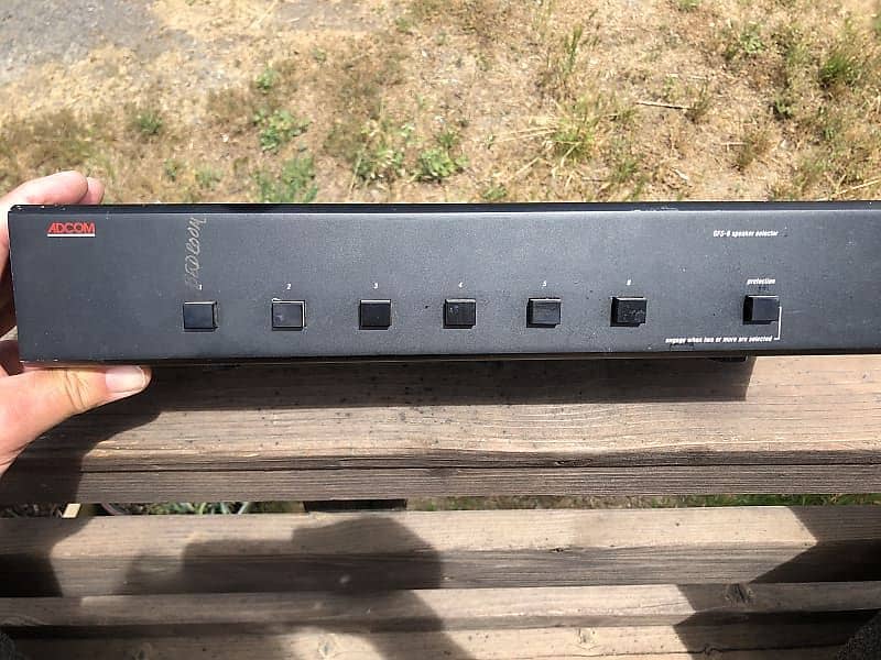ADCOM Speaker Selector 1