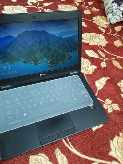 Dell latitude laptop for sale at very reasonable price urgent for sell