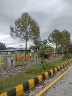 13.25 Marla Corner Park-Facing Plot for Sale Bahria Enclave Islamabad | Prime Location!