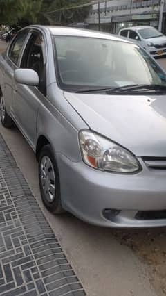 Toyota Platz 2004