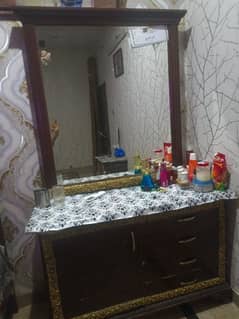 dressing table and sight table
