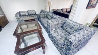 8 seater sofa on very good condition