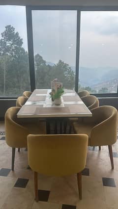 Restaurant table