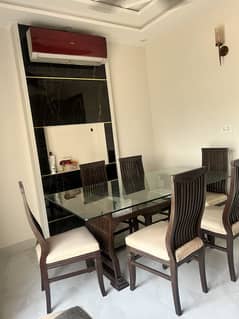 Dinning table, 6 seater