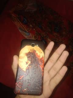 glass break ha lekin jald sahi hai Samsung j5 prime
