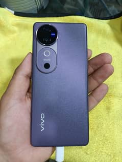 V40