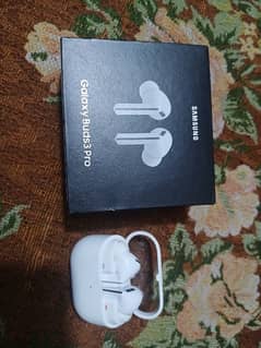 ultra high quality sound with enhanced 2 way speaker