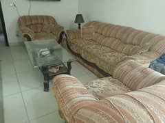 5 seater sofa set ,ful poshish, good condition and high quality foam.