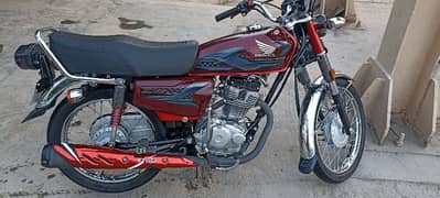 Honda cg125 lush condition no scratches 03023160932 Whatsapp or call
