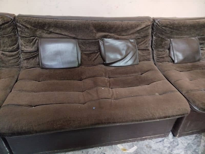 Used sofa 2