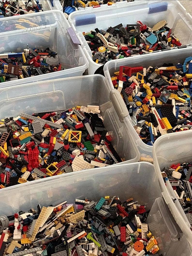 LEGO Educational Blocks Random Bulk with accessories n Minifigure's 11