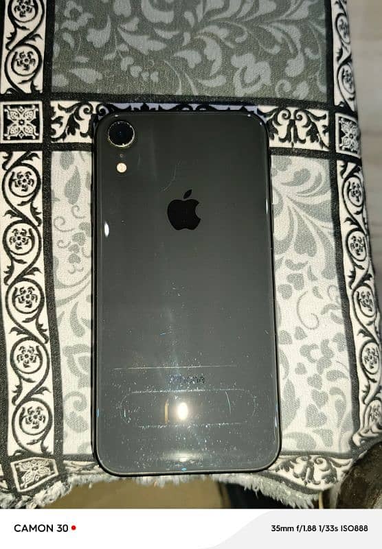 iPhone XR with original box 0