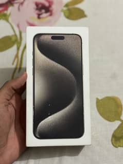 Iphone 15pro max 256gb factory unlock 10/10 condition with box