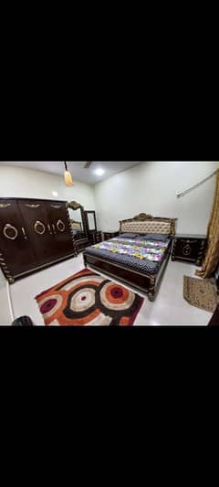 polish bedroom set available in new condition